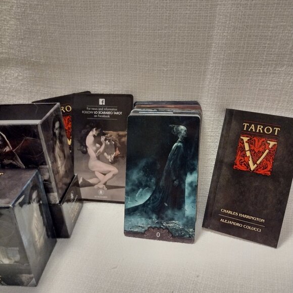 Tarot V Deck - Picture 3 of 16